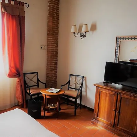 Hotel Antico Borgo Poggitazzi