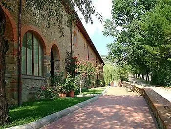 Antico Borgo Poggitazzi Hotel 3*